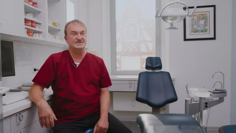 Video-Testimonial von Dr. med. dent. Bernd Prestel, Fachzahnarzt für Kieferorthopädie · Koblenz